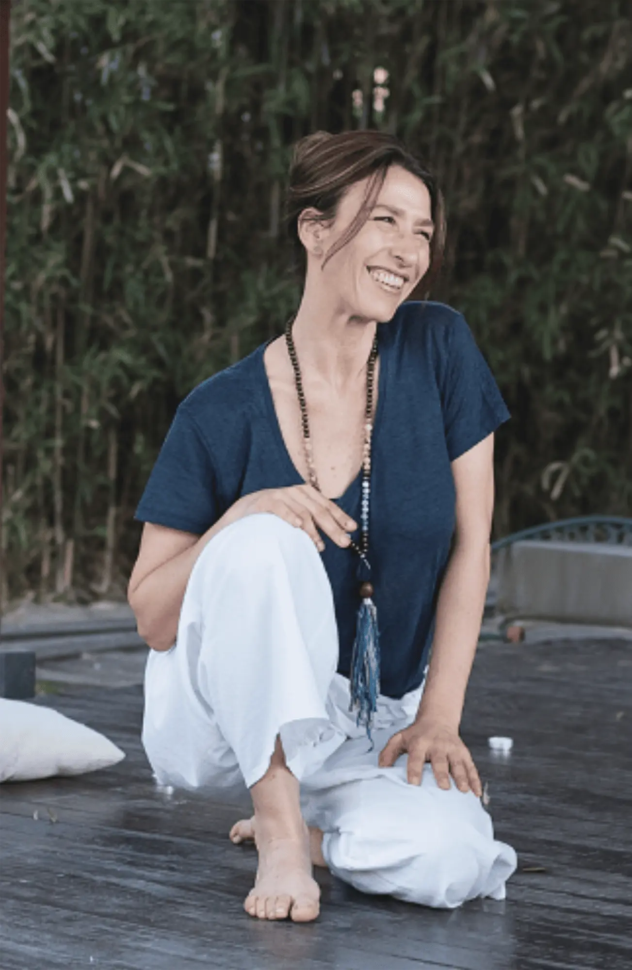 Mijal Shapiro sonriendo, sentada al aire libre